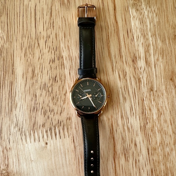 Fossil Tailor Leather Watch - Picture 5 of 7